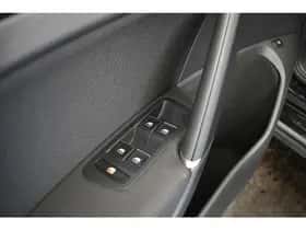 Volkswagen Golf (2020) thumbnail 22