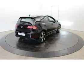 Volkswagen Golf (2020) thumbnail 4