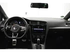 Volkswagen Golf (2020) thumbnail 6
