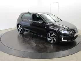 Volkswagen Golf (2020) thumbnail 53