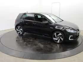 Volkswagen Golf (2020) thumbnail 54