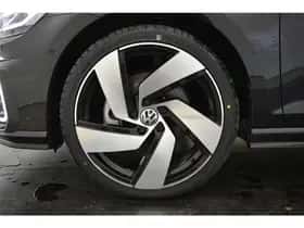 Volkswagen Golf (2020) thumbnail 10