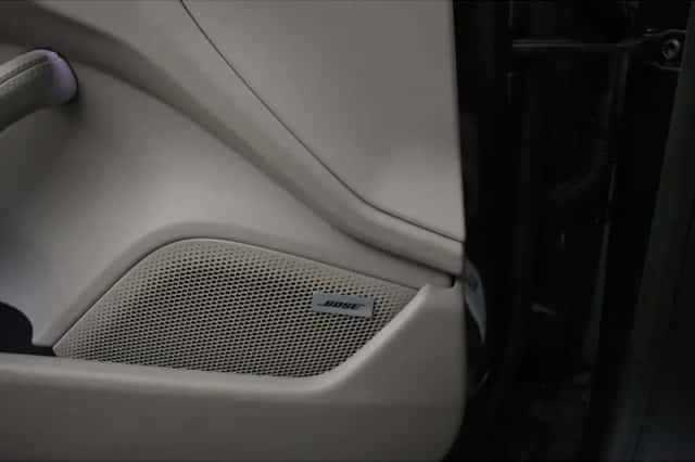 Porsche Taycan (2022) thumbnail 6