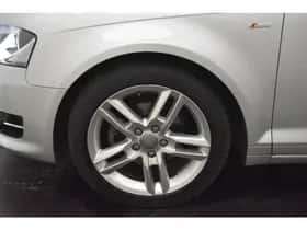 Audi A3 (2013) thumbnail 14