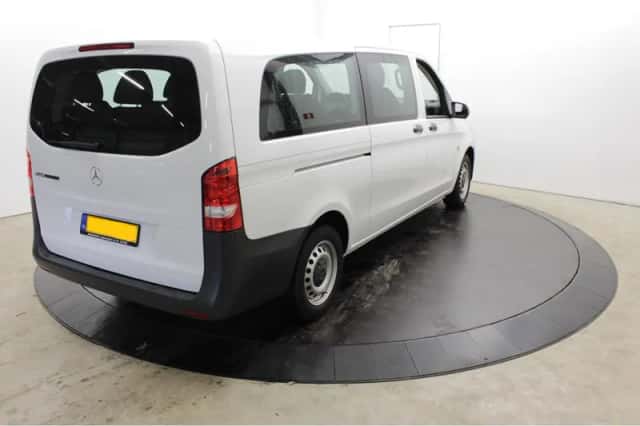 Mercedes-Benz Vito (2018) thumbnail 2