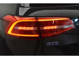 Volkswagen Passat (2016) thumbnail 17