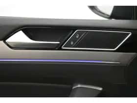 Volkswagen Passat (2016) thumbnail 29