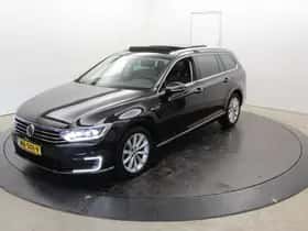 Volkswagen Passat (2016) thumbnail 52