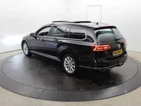 Volkswagen Passat (2016) thumbnail 62
