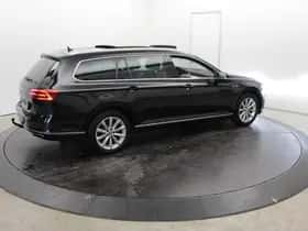 Volkswagen Passat (2016) thumbnail 72