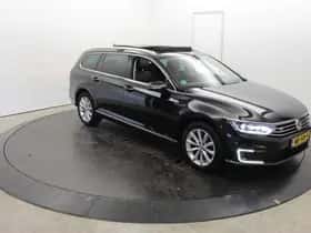 Volkswagen Passat (2016) thumbnail 80