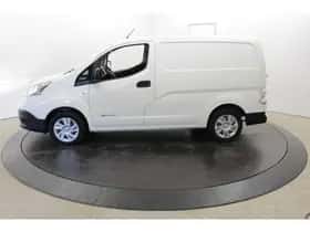 Nissan E-NV200 (2017) thumbnail 7