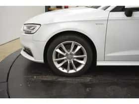 Audi A3 (2018) thumbnail 12