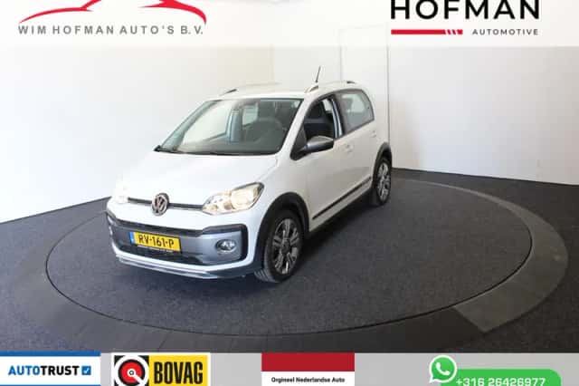 Volkswagen Up! (2018) thumbnail 1