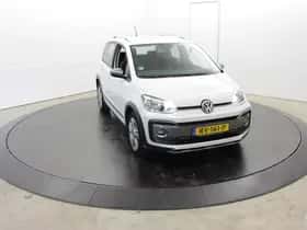 Volkswagen Up! (2018) thumbnail 45