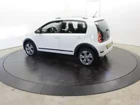 Volkswagen Up! (2018) thumbnail 67
