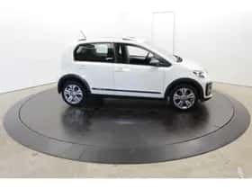 Volkswagen Up! (2018) thumbnail 8