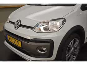 Volkswagen Up! (2018) thumbnail 9