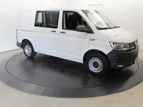 Volkswagen Transporter (2018) thumbnail 43