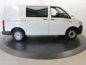 Volkswagen Transporter (2018) thumbnail 47