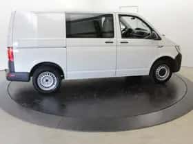 Volkswagen Transporter (2018) thumbnail 48