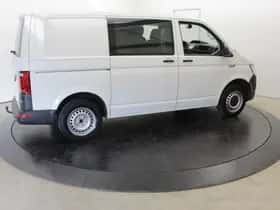 Volkswagen Transporter (2018) thumbnail 49
