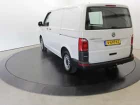 Volkswagen Transporter (2018) thumbnail 58