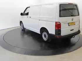 Volkswagen Transporter (2018) thumbnail 59