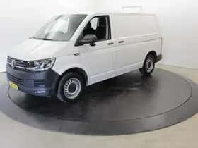 Volkswagen Transporter (2018) thumbnail 69