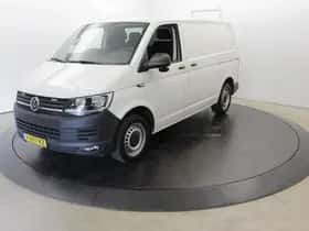 Volkswagen Transporter (2018) thumbnail 70