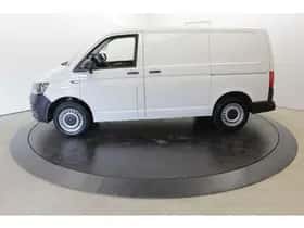 Volkswagen Transporter (2018) thumbnail 8