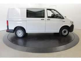Volkswagen Transporter (2018) thumbnail 9