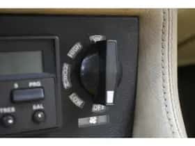 Jaguar XJ (1990) thumbnail 29