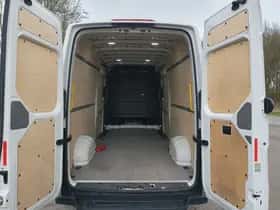 Volkswagen Crafter (2021) thumbnail 7