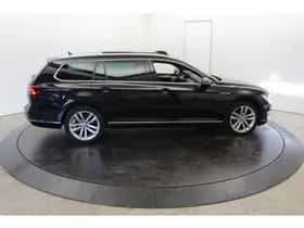Volkswagen Passat (2018) thumbnail 12