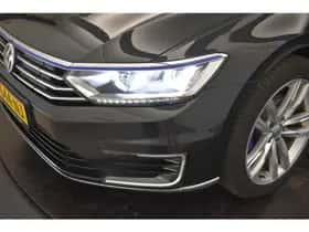 Volkswagen Passat (2018) thumbnail 15