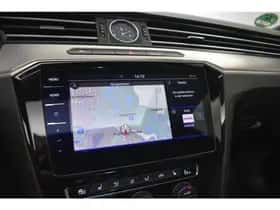 Volkswagen Passat (2018) thumbnail 3