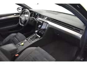 Volkswagen Passat (2018) thumbnail 31