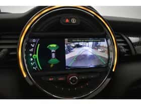 MINI Cooper (2019) thumbnail 2