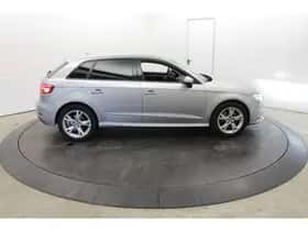 Audi A3 (2018) thumbnail 7