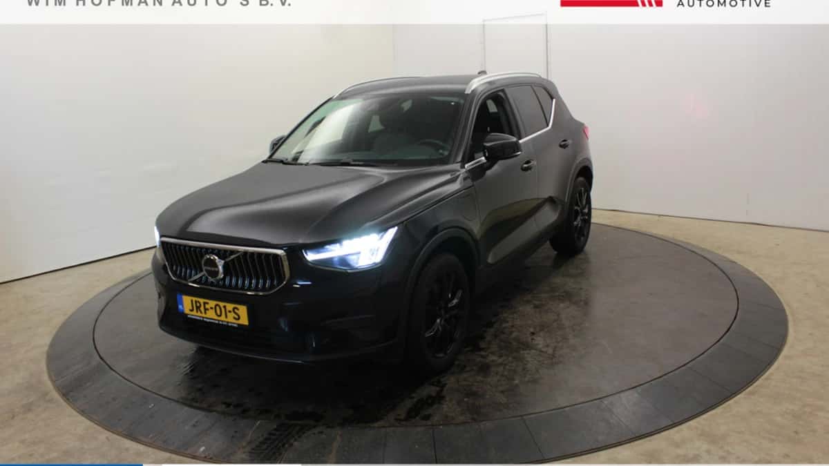 Volvo XC40 (2022) — foto 1