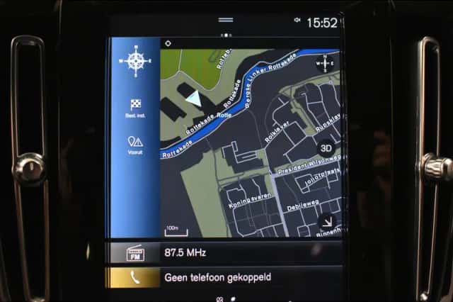 Volvo XC40 (2022) thumbnail 6
