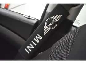 MINI One (2009) thumbnail 3