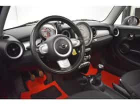 MINI One (2009) thumbnail 6
