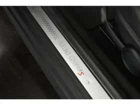 MINI Cooper S (2012) thumbnail 4