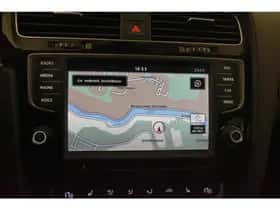 Volkswagen Golf (2014) thumbnail 3