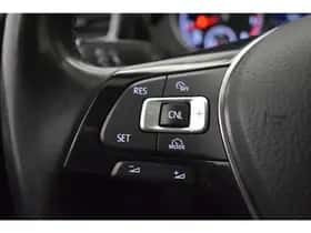 Volkswagen Golf (2014) thumbnail 31