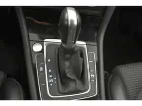 Volkswagen Golf (2014) thumbnail 36