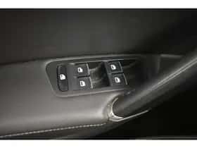 Volkswagen Golf (2014) thumbnail 38