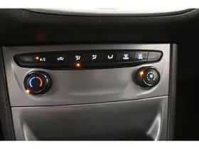 Opel Astra thumbnail 4